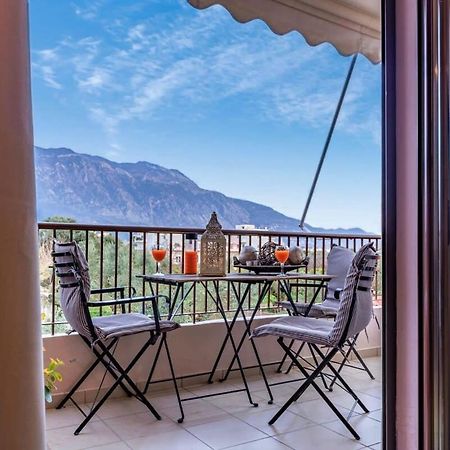 Amalia'S Serendipity - City Lights & Mountain Vistas Kalamata Exterior photo